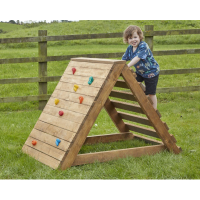 Mini mur d'escalade en bois