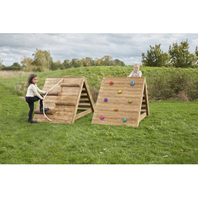 Double mini mur d'escalade en bois
