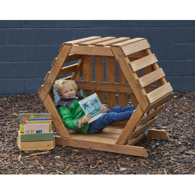 Ruche en bois confortable
