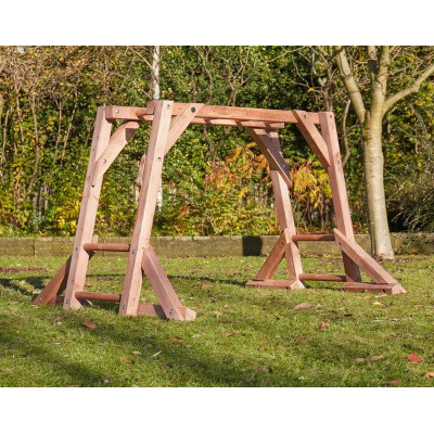 Mini structure de grimpe en bois
